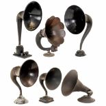 6 American Radio Speakers1) Saal, Chicago, bakelite bell, height 21 2/3 in., 1925. - 2) Amplion