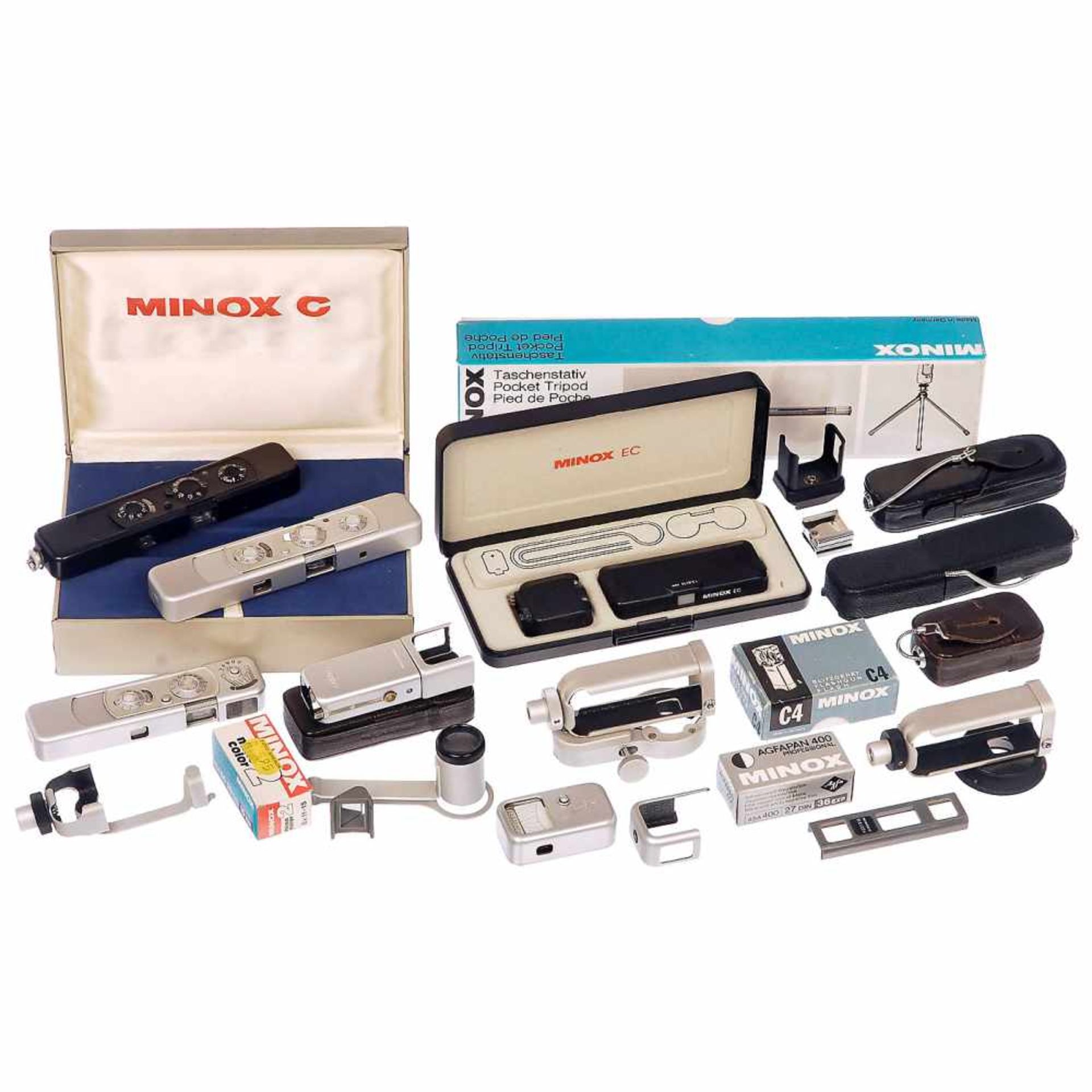 Lot of Minox Cameras and Accessories1) Minox C (black), no. 2389442, with case. – 2) Minox C (