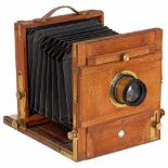 "Globus-Stella" Field Camera Model IIa, c. 1915–20Neue Görlitzer Camera-Werke, Görlitz. Plate size 5