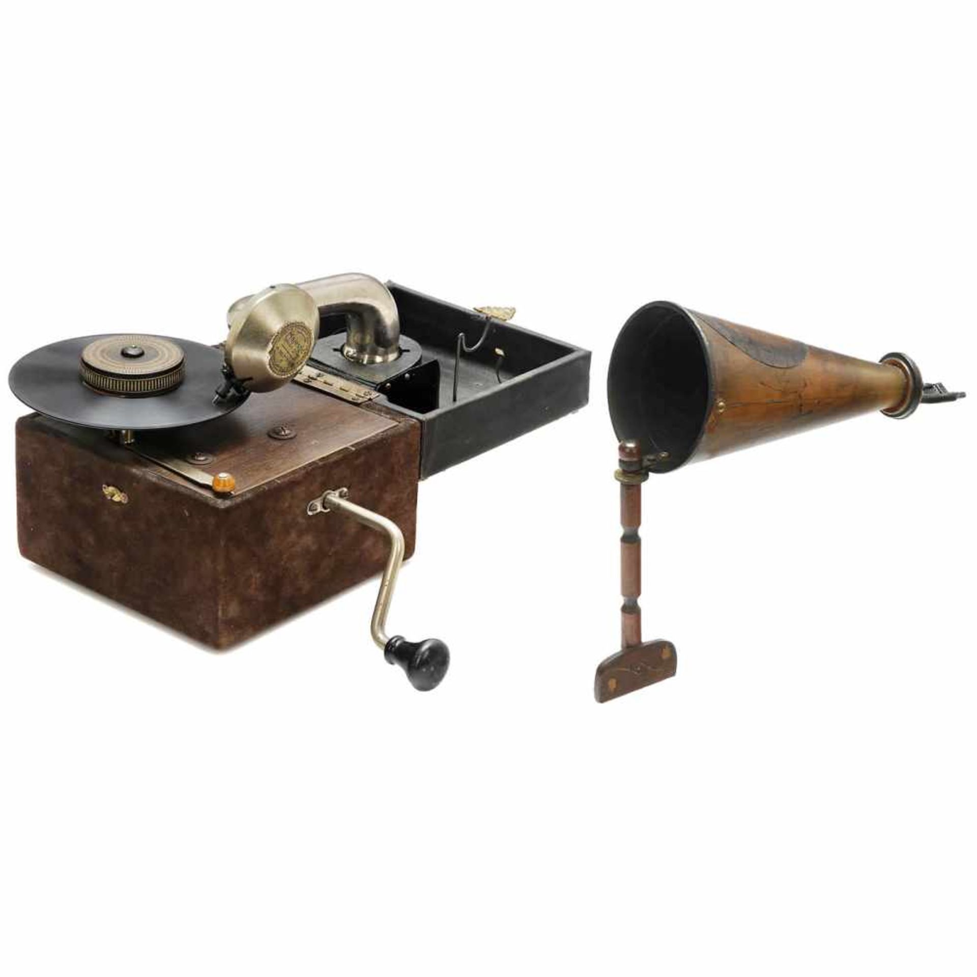 Pet-O-Fone Portable Gramophone, c. 1925A very curious construction, with additional horn. With an