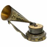 Stollwerck Eureka Tin Toy Gramophone, c. 1903For Ø 3 1/6 in. chocolate discs, turntable doubles as