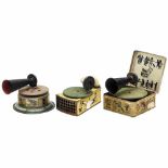 3 Toy Gramophones, c. 19251) Saphona, Germany. Lithographed tin, spring-driven, working. A very