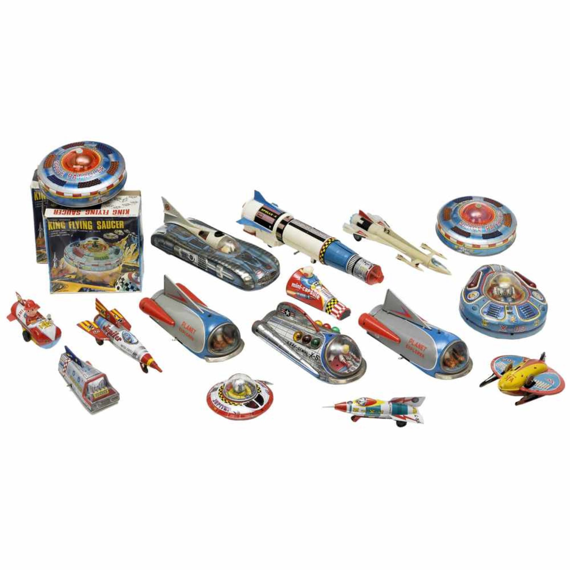 Group of Japanese Space Toys, 1960-80Various manufacturers, mostly lithographed tin, spring-driven