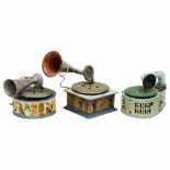 3 Toy Gramophones, c. 19301) Gamaphone, manufactured by Georg Adam Mangold, Nuremberg. Clockwork,