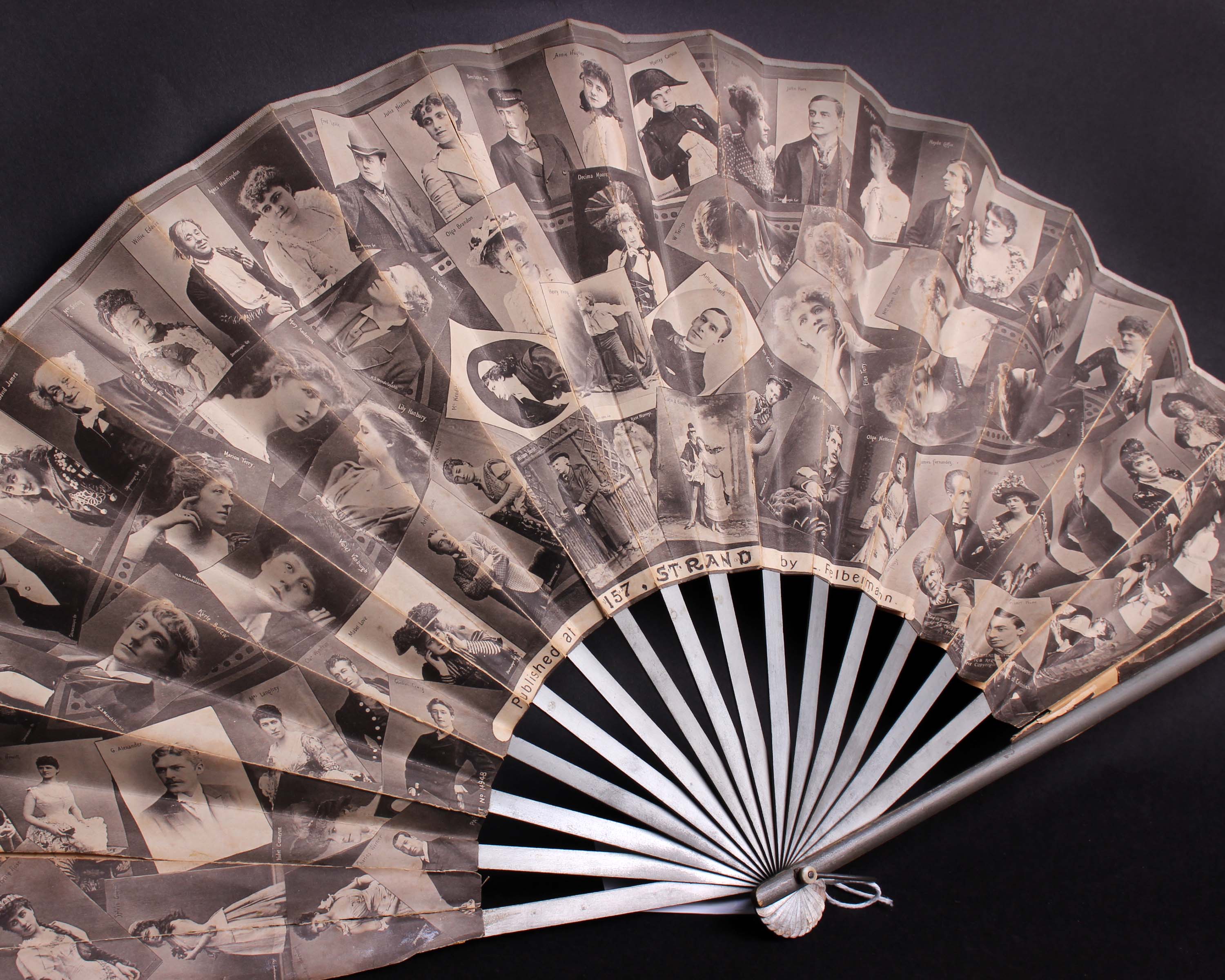 A late 19th Century Brussels lace fan within a silk box, the mother of pearl sticks and guards - Image 2 of 4