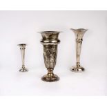 Three sterling silver trumpet vases, 7.1ozt