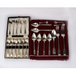 A collection of sterling silver items to include a boxed set of bright cut tea spoons and other