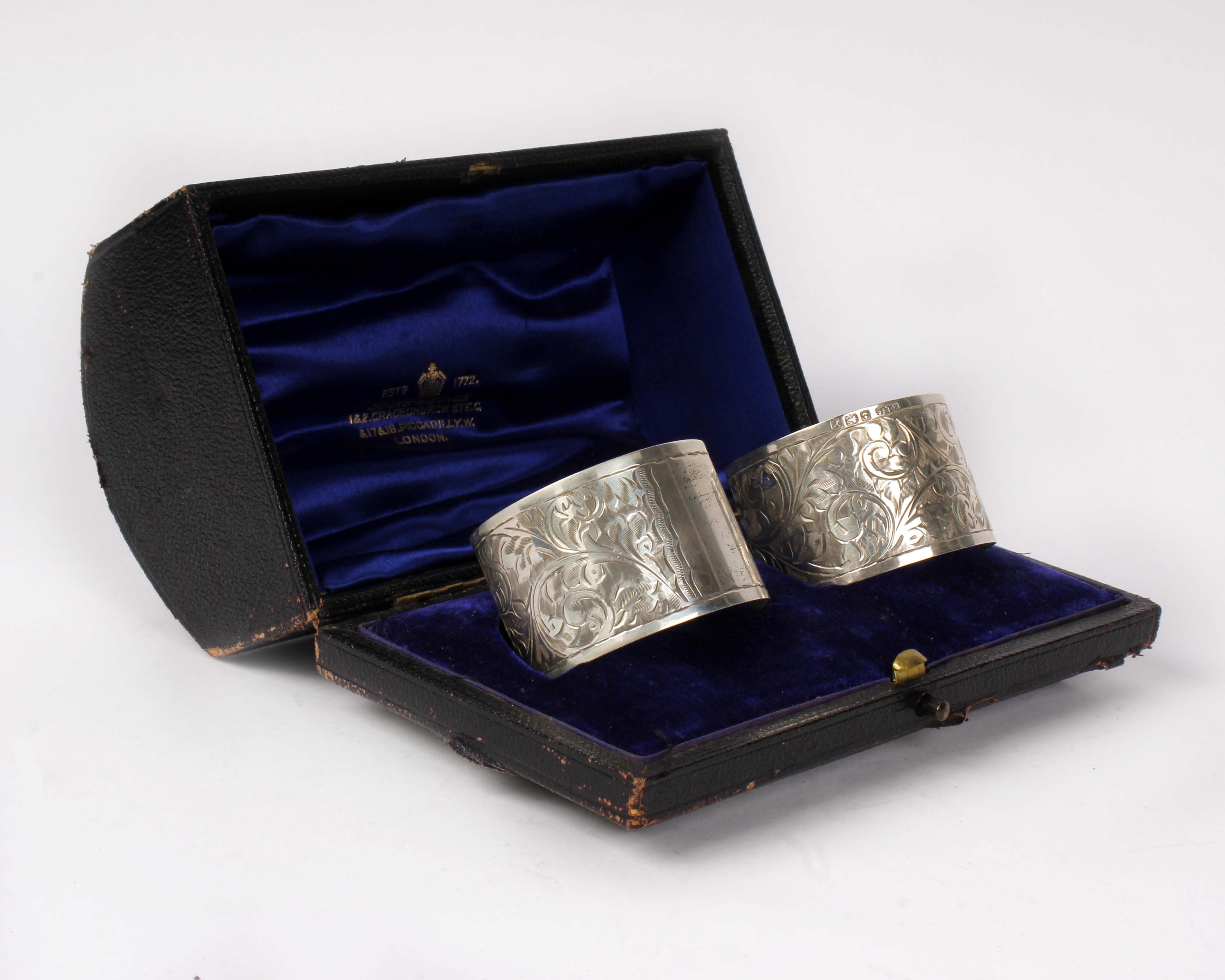Two boxed white metal items, a pair of napkin rings and a boxed smoking set. - Image 2 of 3