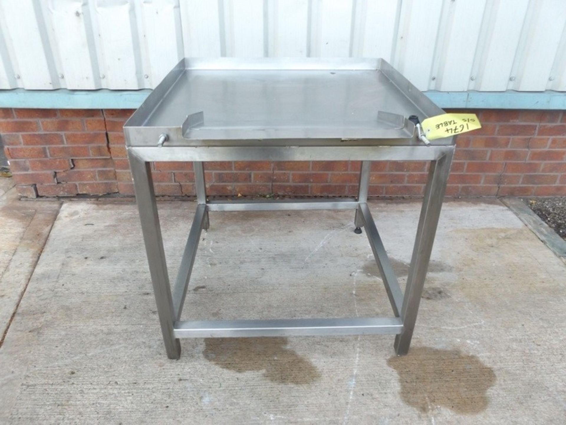 Fully Stainless Steel frame table. Fixed on/off ra - Image 2 of 4