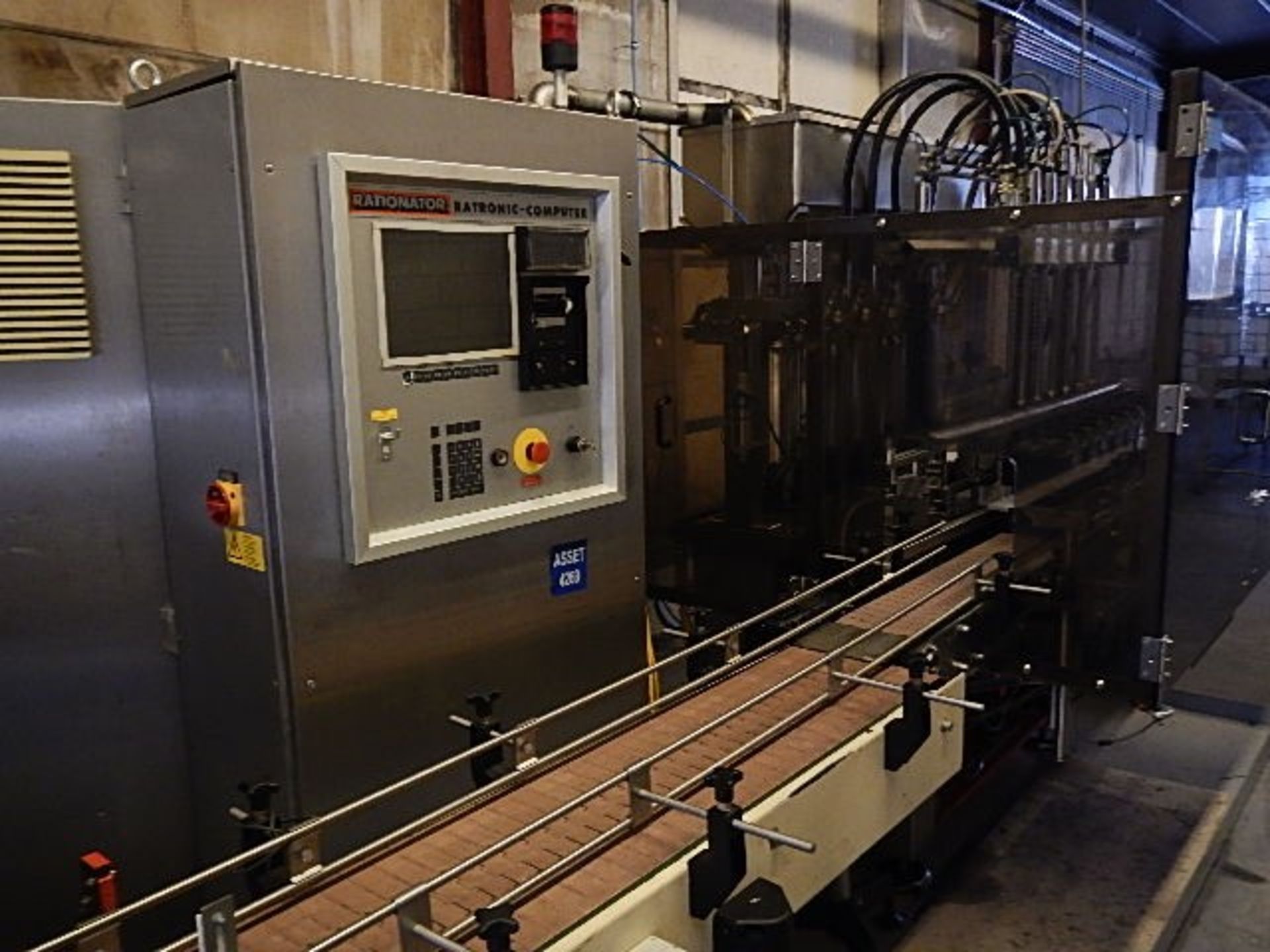 Rationator 6 head 5 litre filling line comprising: - Bild 8 aus 16