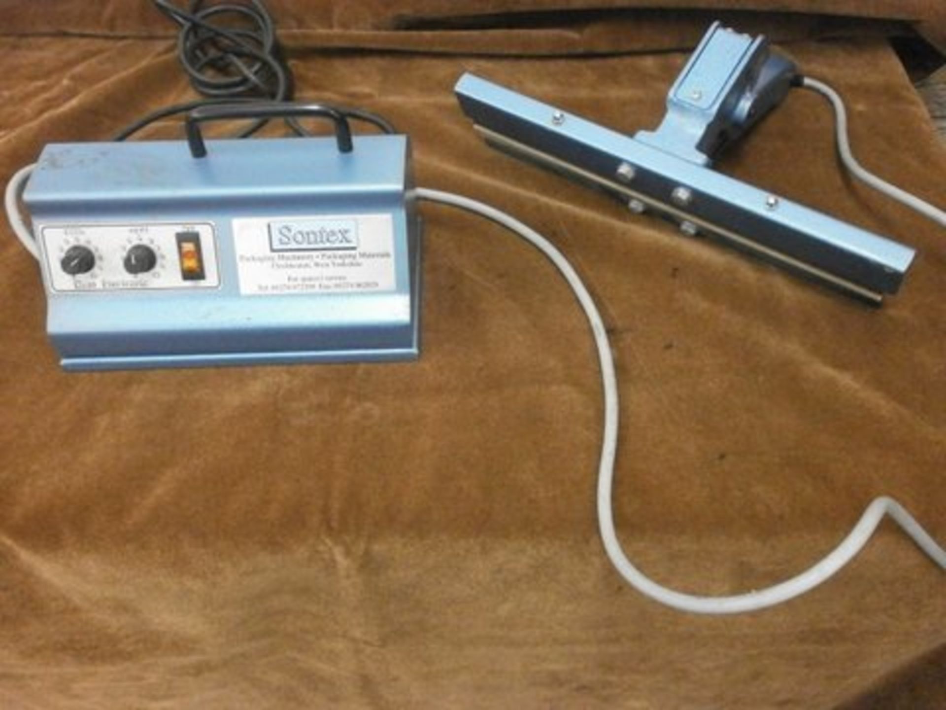 Sontex Hot Jaw Bag Sealer. Located in Corby - Bild 2 aus 5