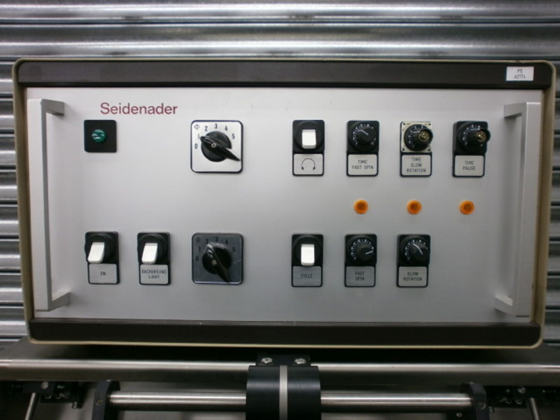 Seidenader Vial & Ampoule Inspection Machine Model - Image 2 of 9