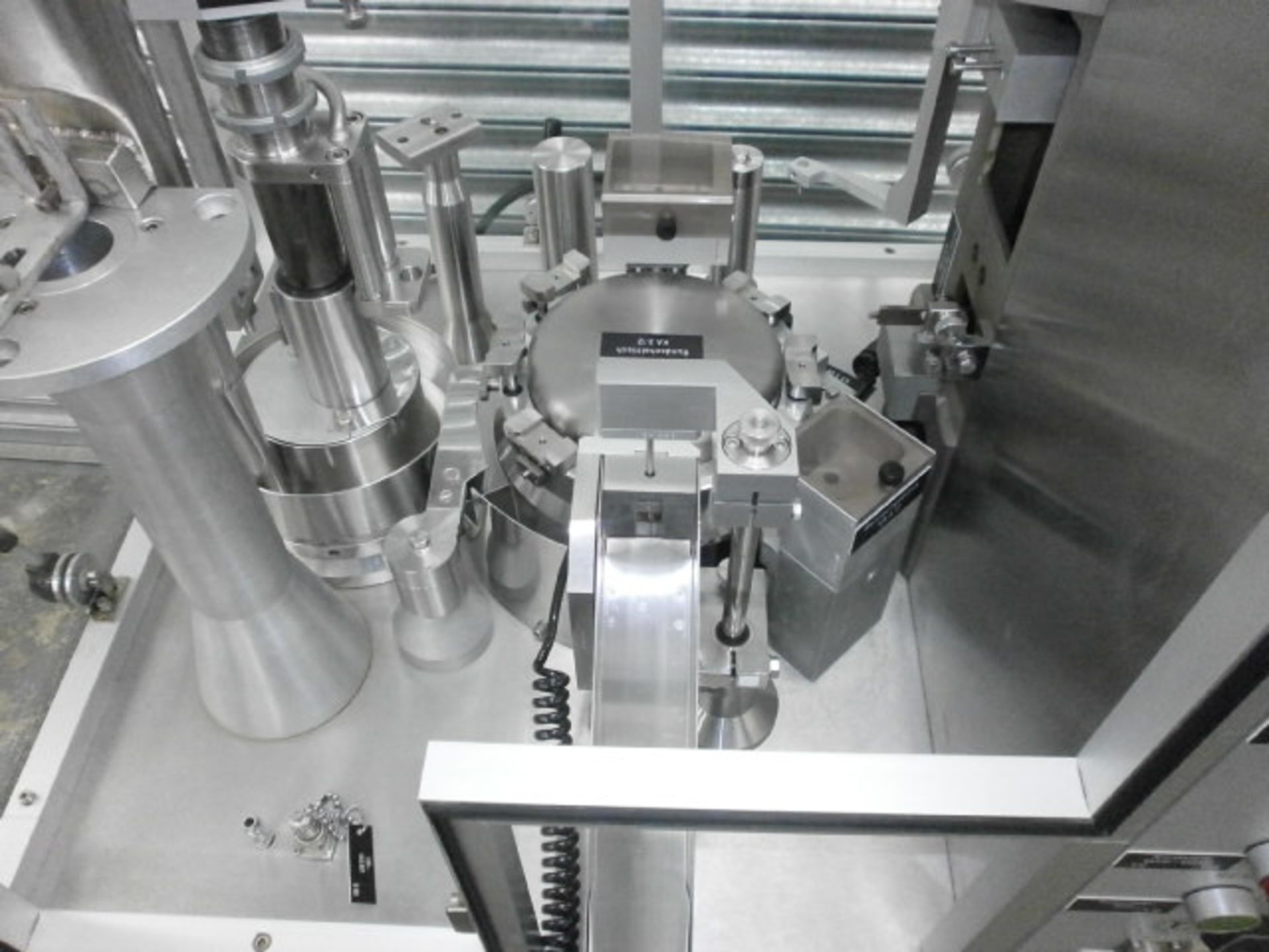 Macofar Capsule Filler Model: MT5 Serial No: 220.0 - Image 5 of 11