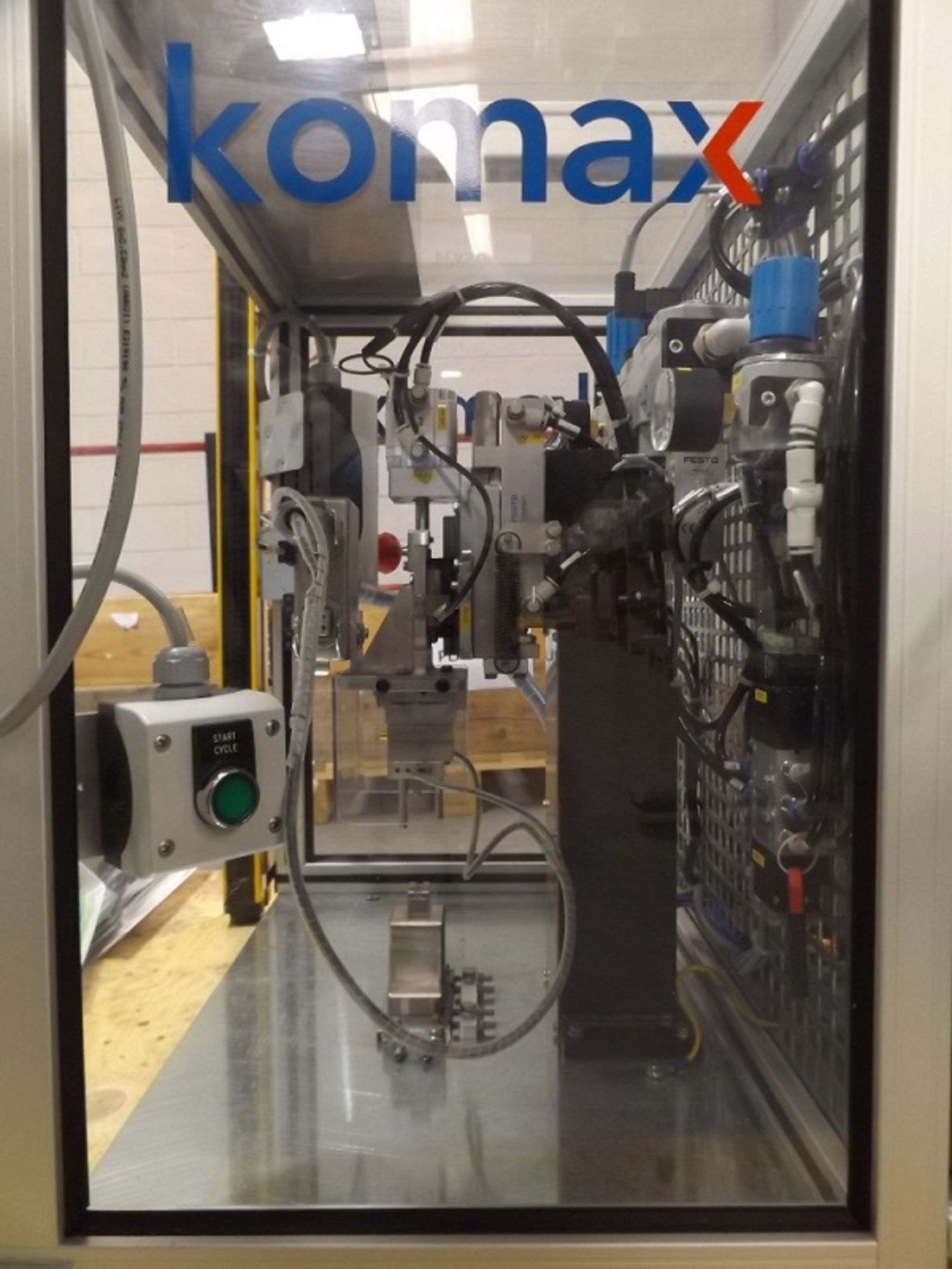 Komax model Sosei test unit for assembly of non-pr - Image 7 of 8