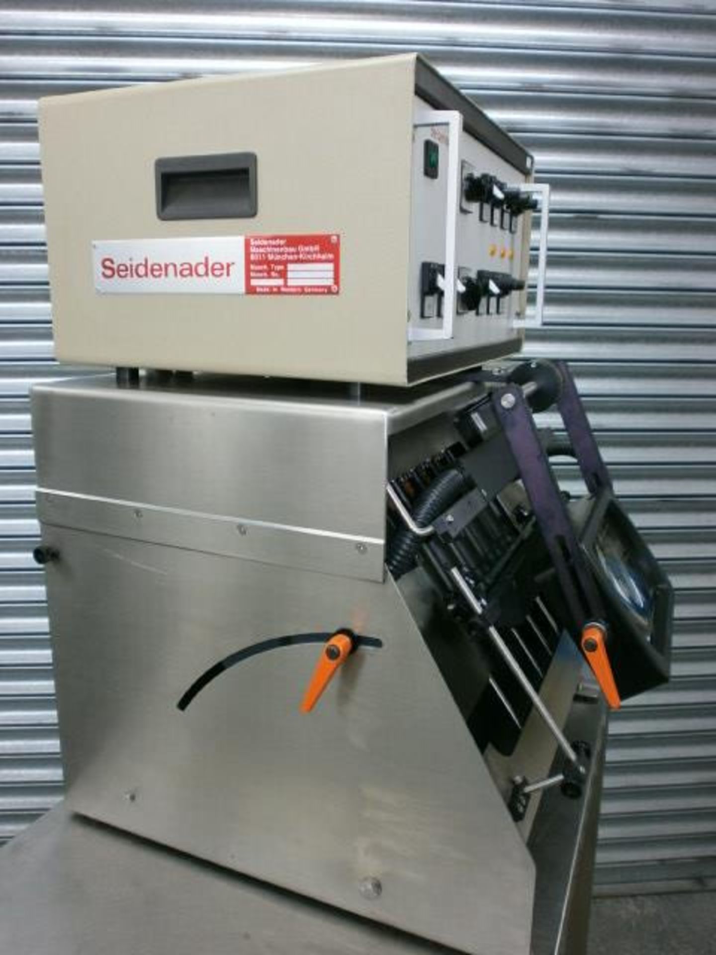 Seidenader Vial & Ampoule Inspection Machine Model - Image 5 of 9