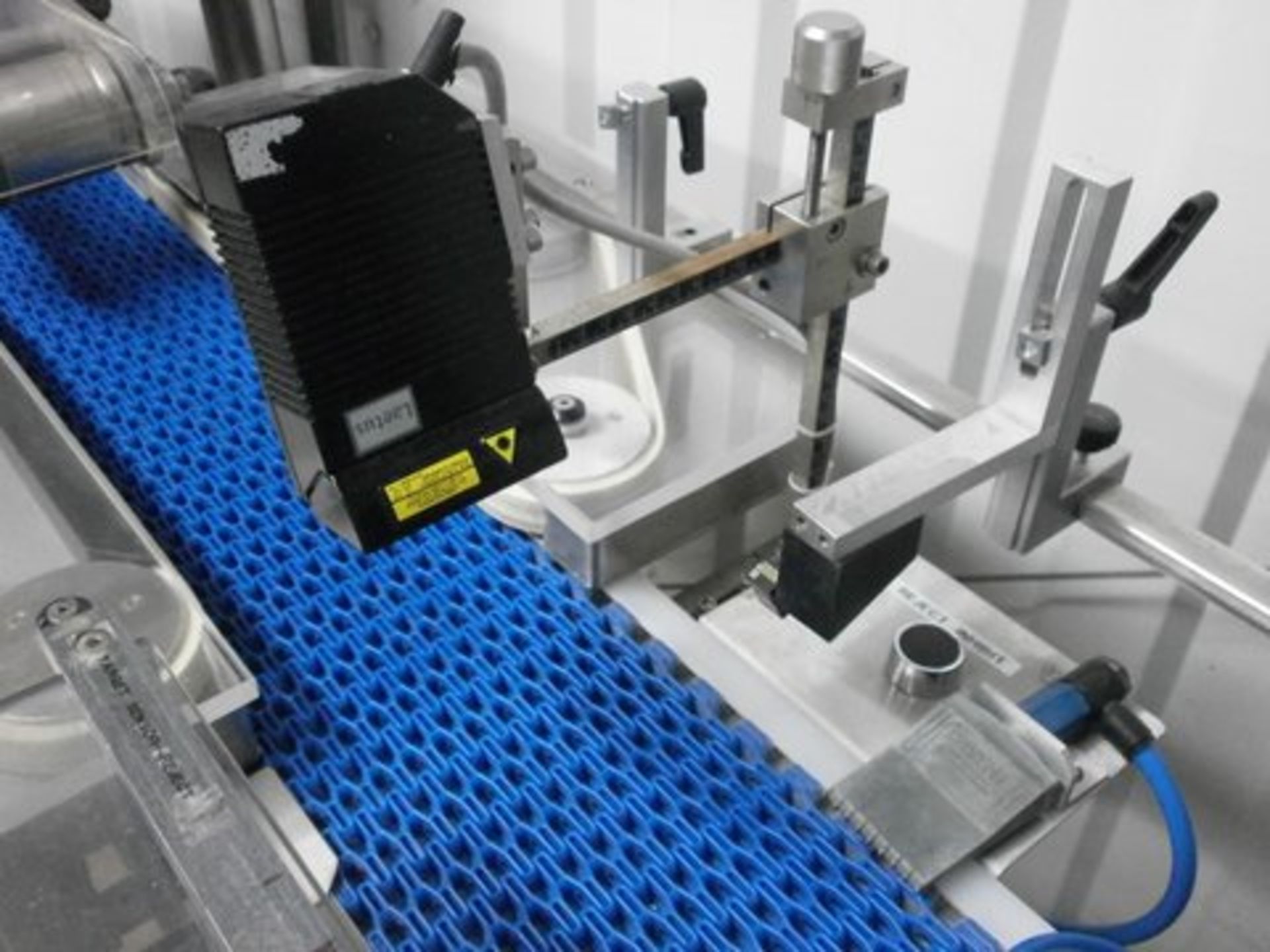 Transfer Conveyor with Laetus 6012 Pharma code rea - Image 4 of 7