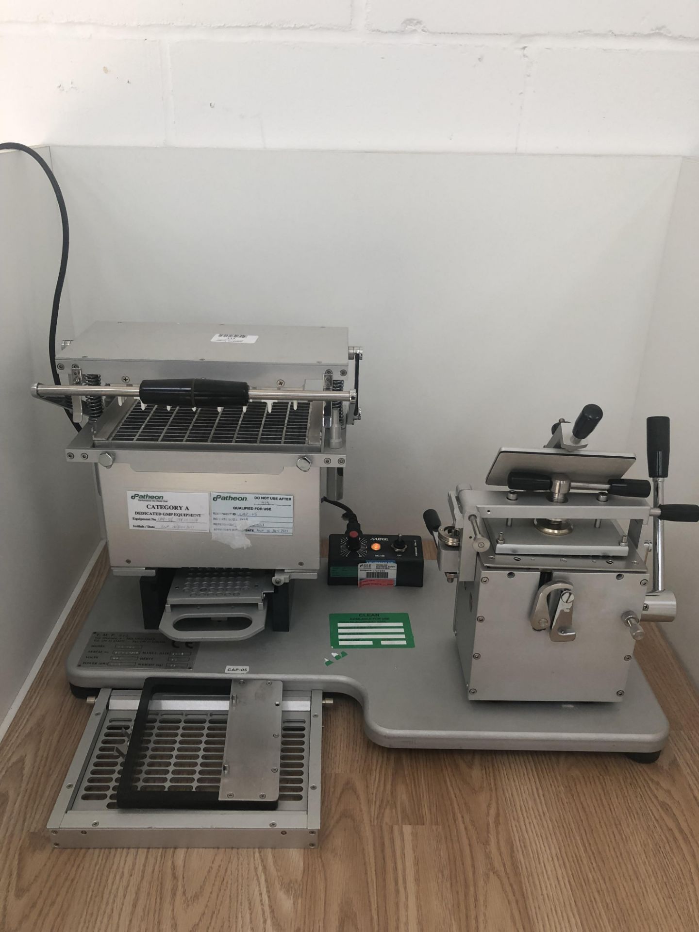 T.M.P Benchtop Capsule Filling Machine - Model MC 100