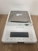 Sartorius Weighing Technology Scales - Mod YAC01