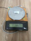 Sartorius Scales - Model LC2200-P - *S/N 1020376