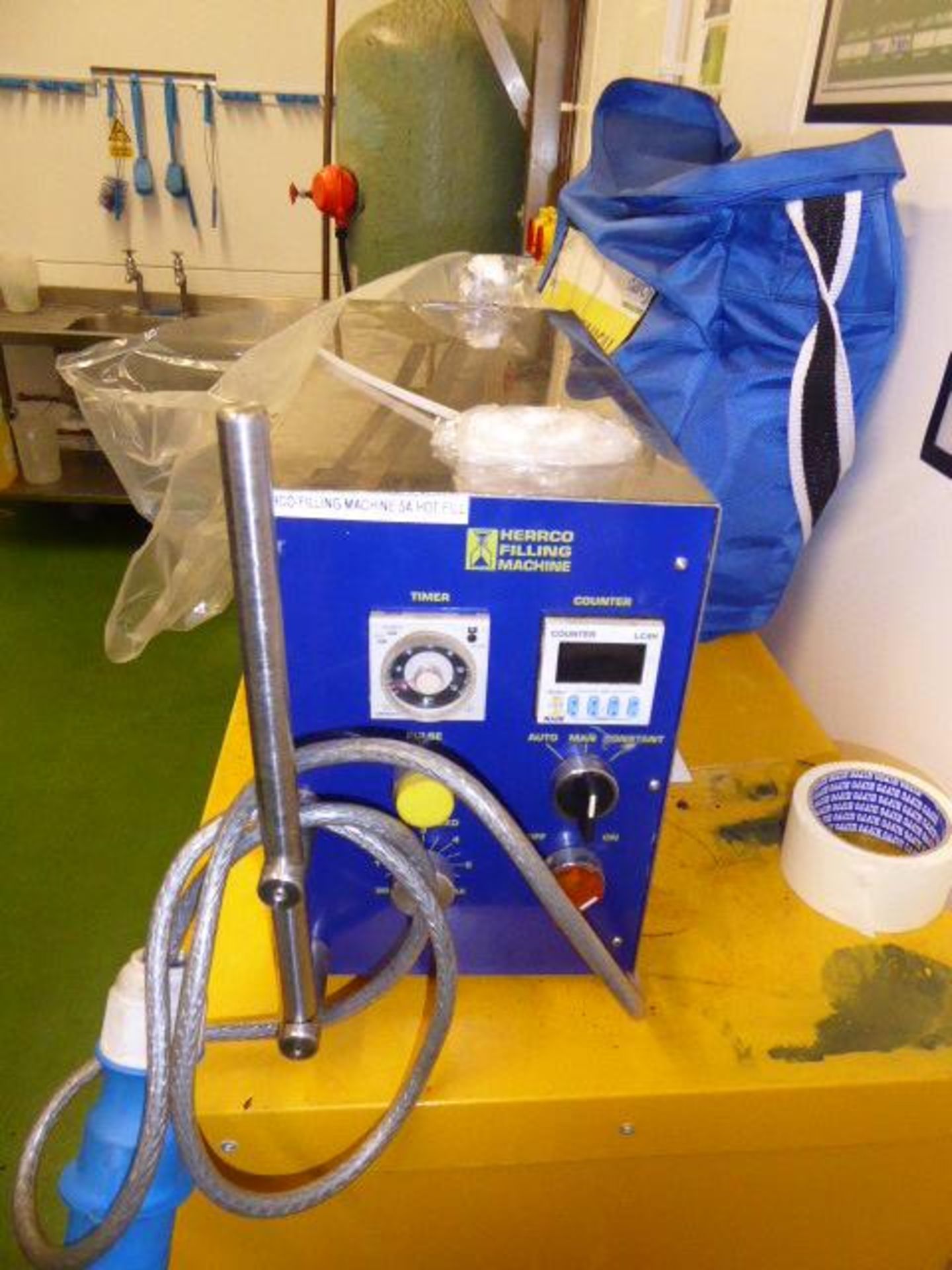 Hercco Benchtop Filling Machine