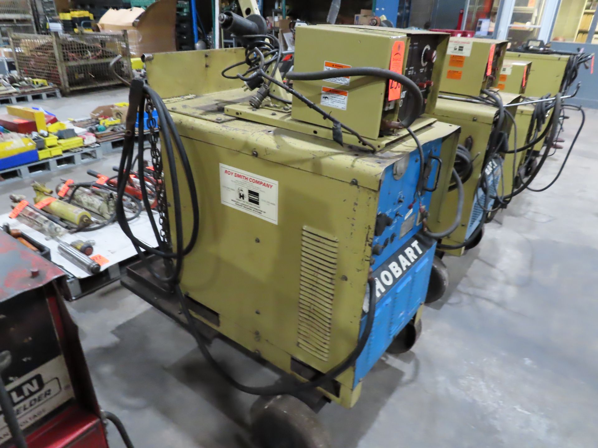 Hobart 300 amp welder with Hobart 2410 feed unit. This item can be picked up onsite with no - Image 5 of 6