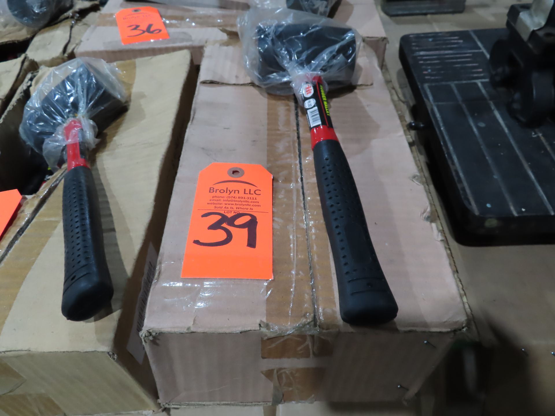 Qty 6 rubber mallets. (new in box) This item can be picked up onsite with no loading fee. Should you