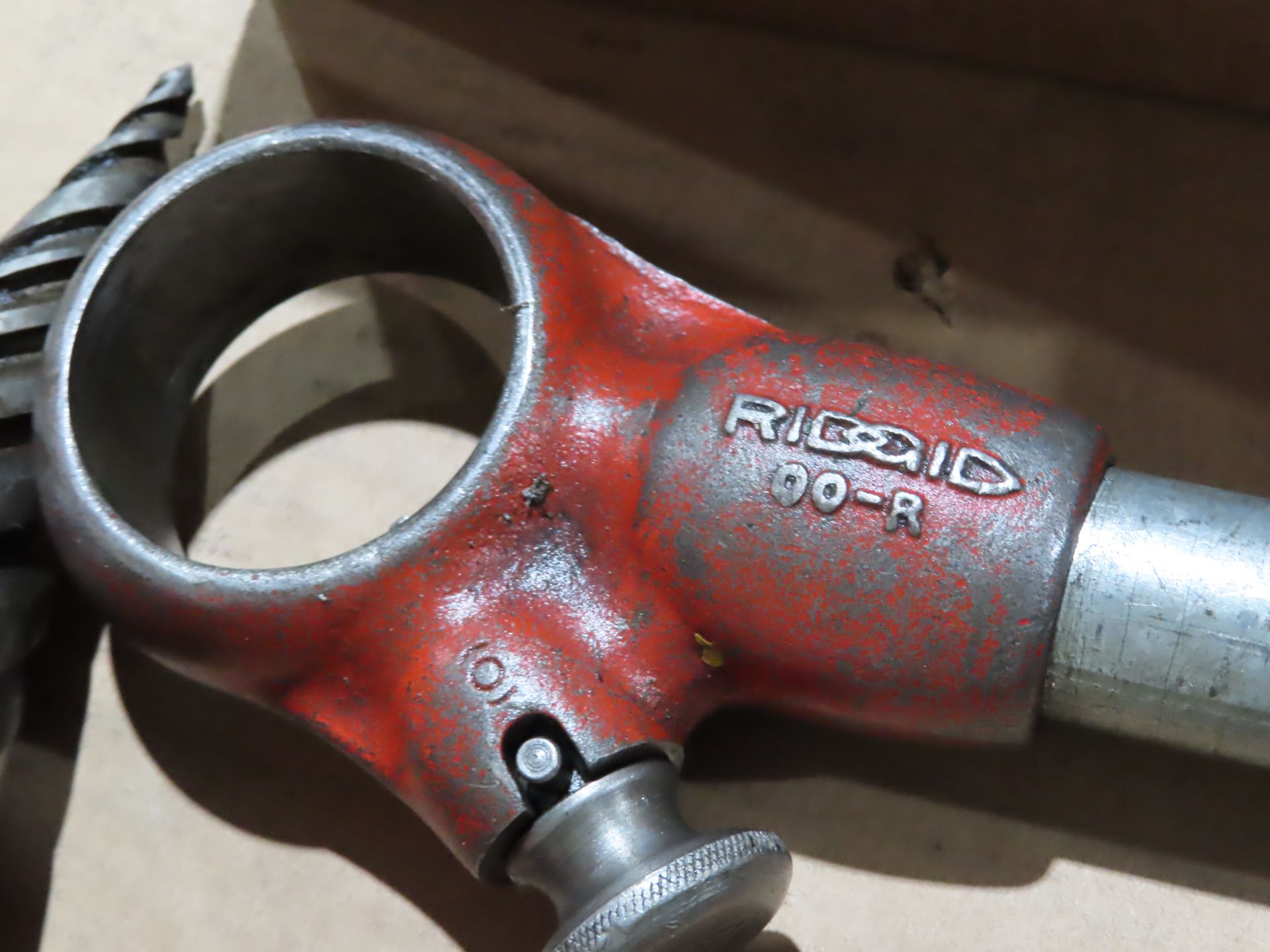 Ridgid Model 00-R pipe threader set with reamer and cutter. This item can be picked up onsite with - Image 2 of 2