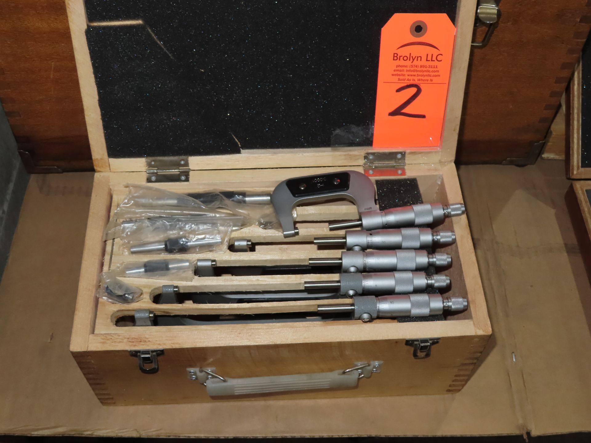 Micrometer set, 1-6", .0001" resolution, includes standards. This item can be picked up onsite