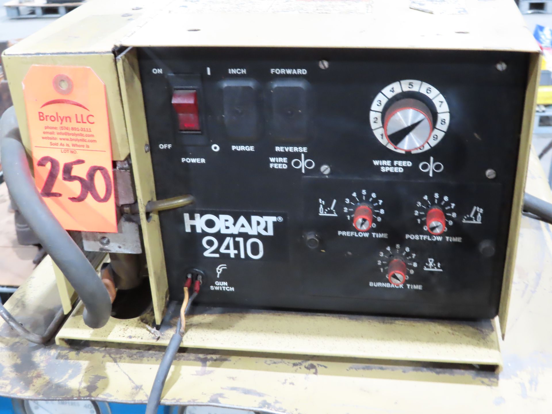 Hobart 300 amp welder with Hobart 2410 feed unit. This item can be picked up onsite with no - Image 4 of 6