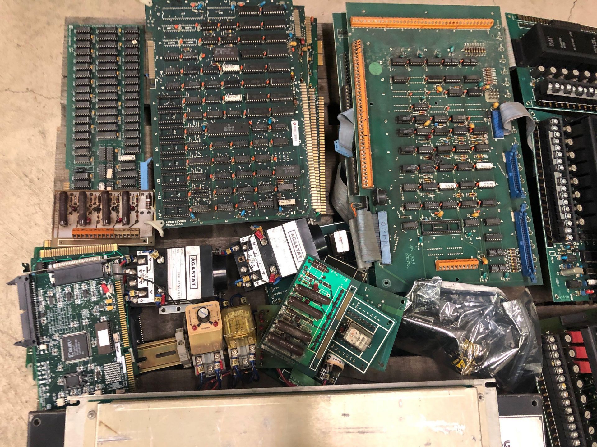 Pallet of assorted control boards. - Image 2 of 5