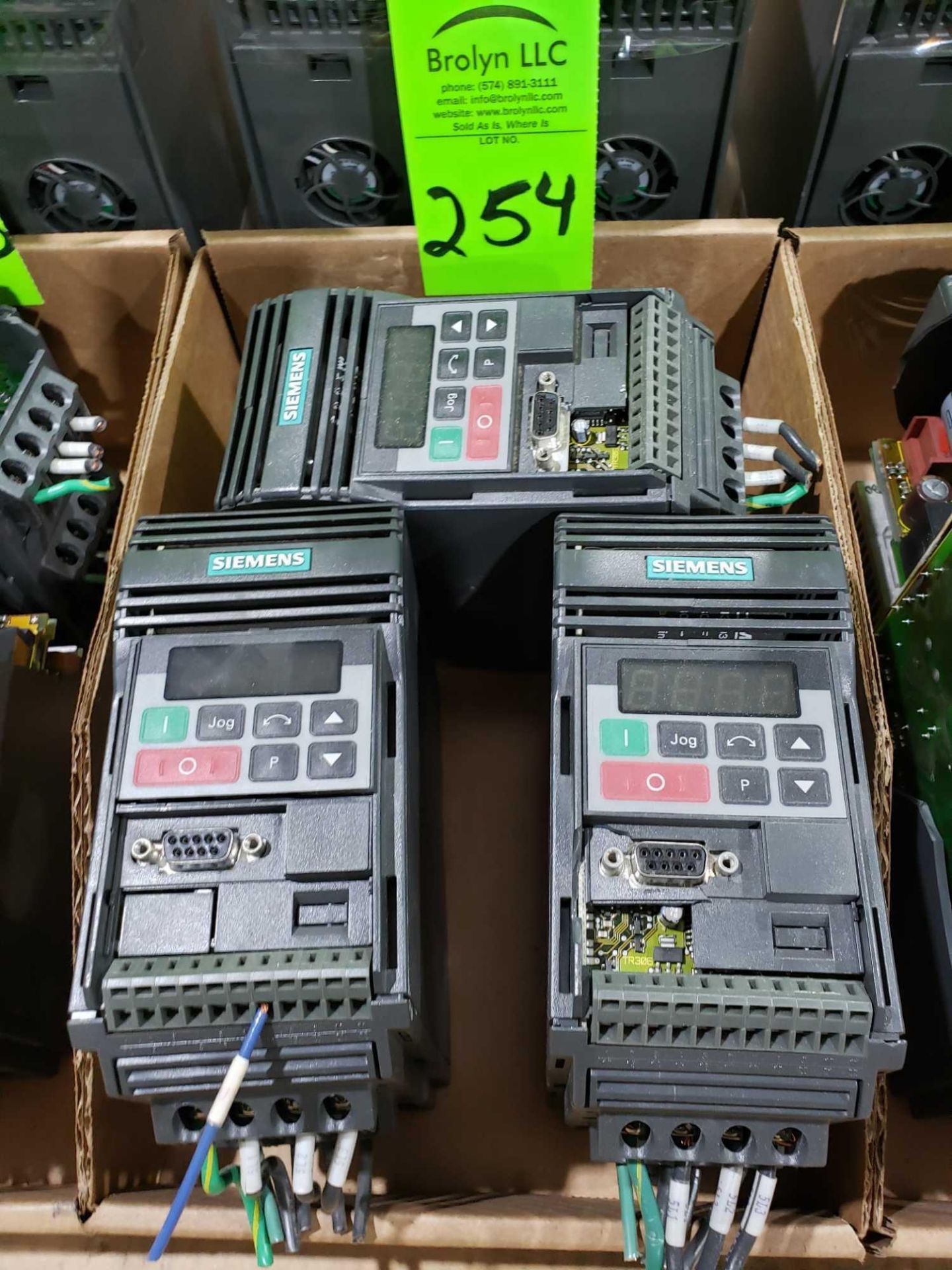 Qty 3 Siemens Micromaster model 6SE9211-1DA40. Plastic cases are damaged during removal. Parts units