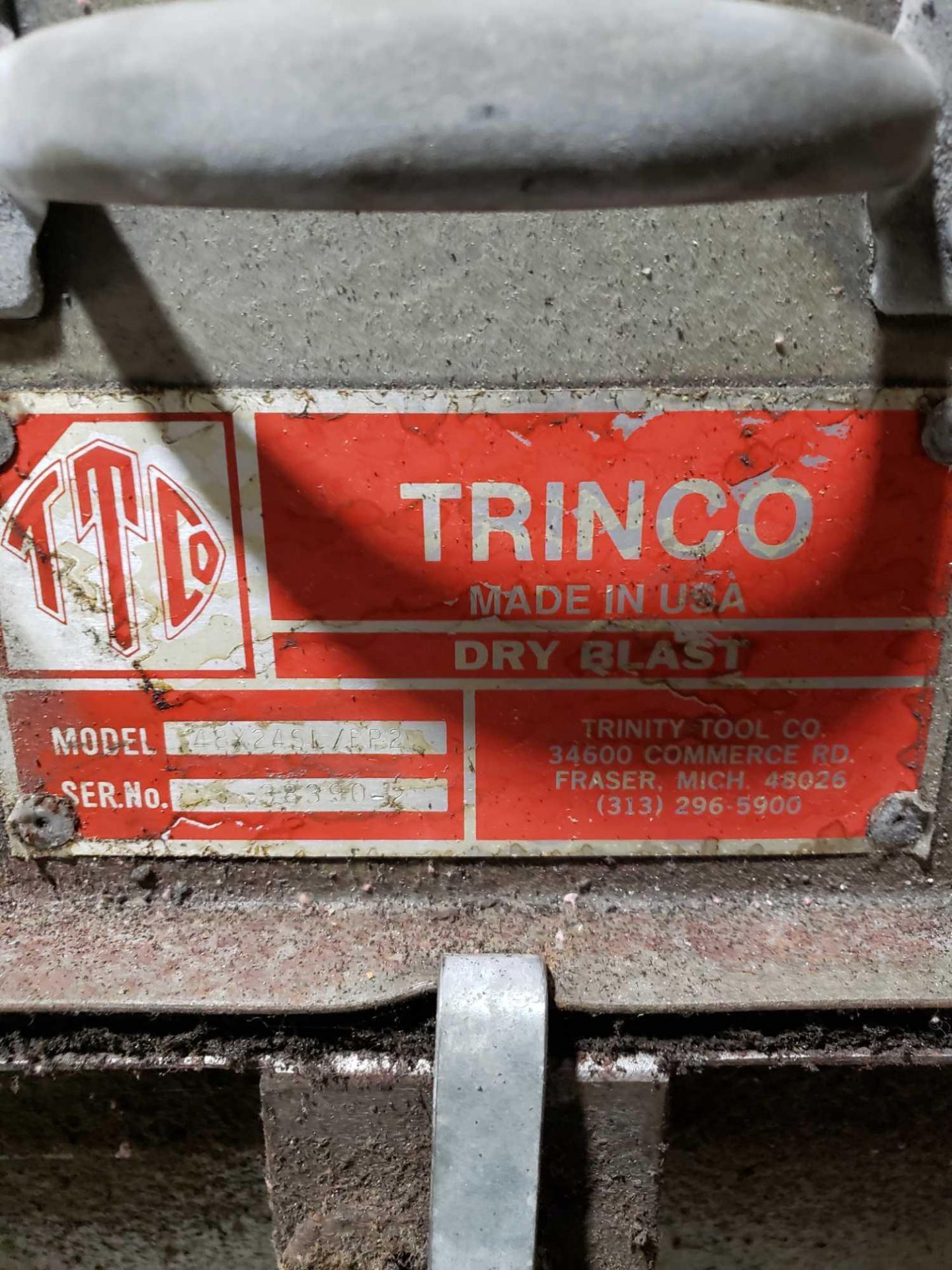 Trinco Blast Cabinet, Model # 48X24SL/PP2, Serial # 38390-2 - Image 4 of 5