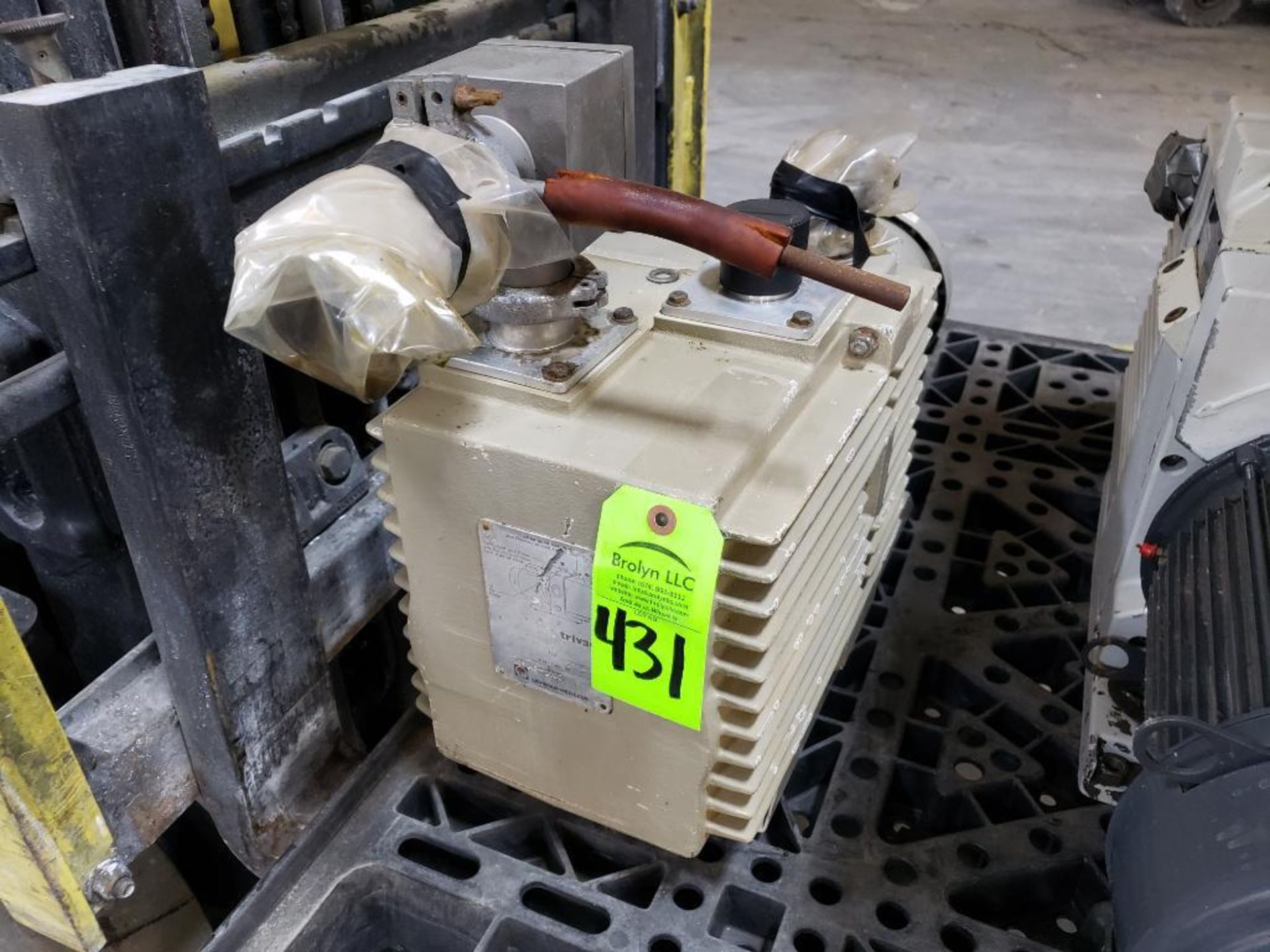 Leybold Model D30A TriVac vacuum pump.