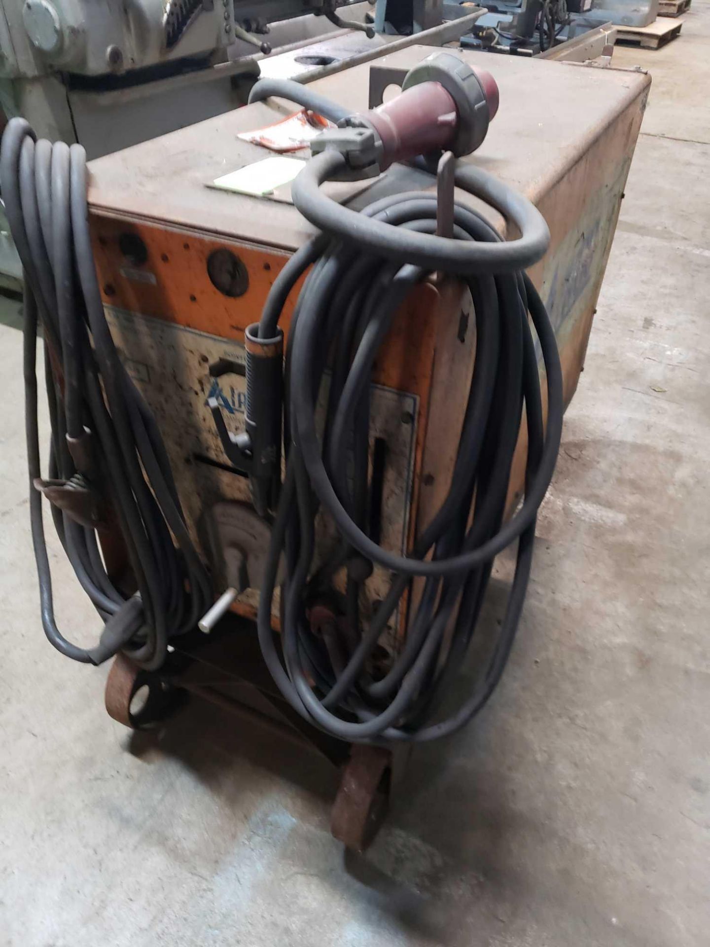 Airco model 2.5A-DDR-224-HF-B welder. - Image 2 of 5