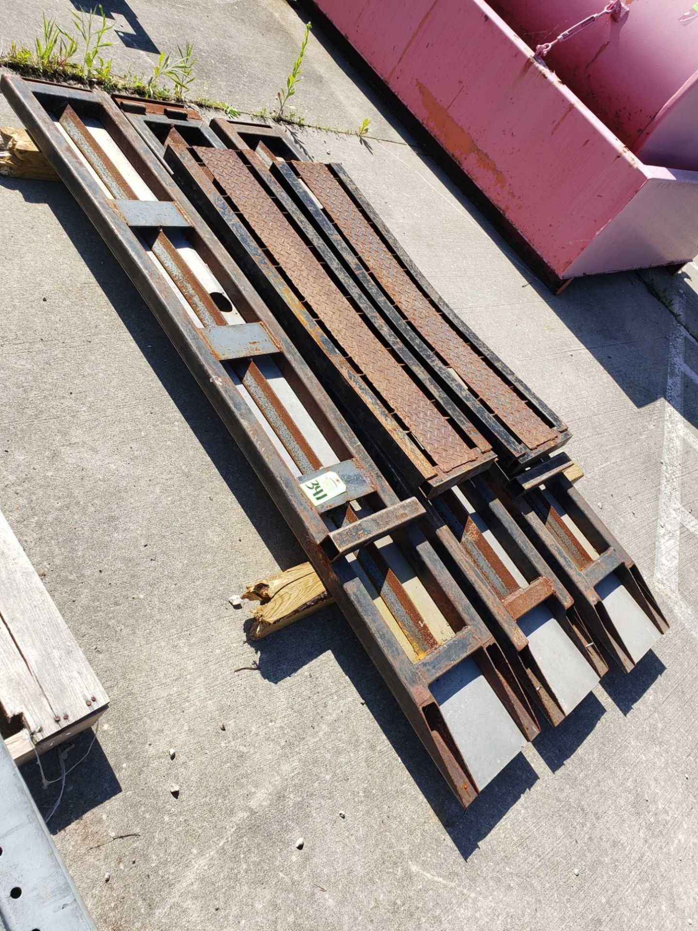 Steel ramps - Image 2 of 2