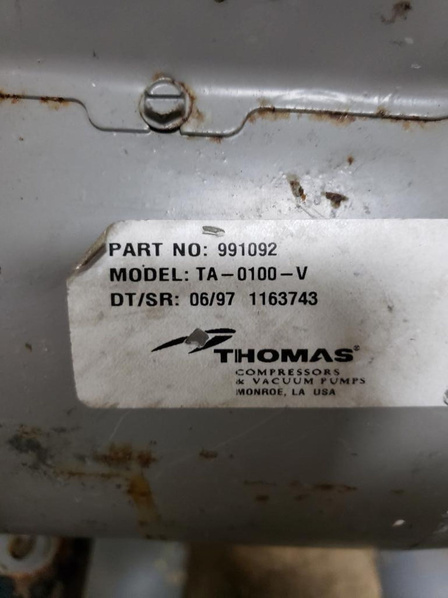 Qty 2 - Thomas model TA-0100-V vacuum pumps - Image 5 of 6