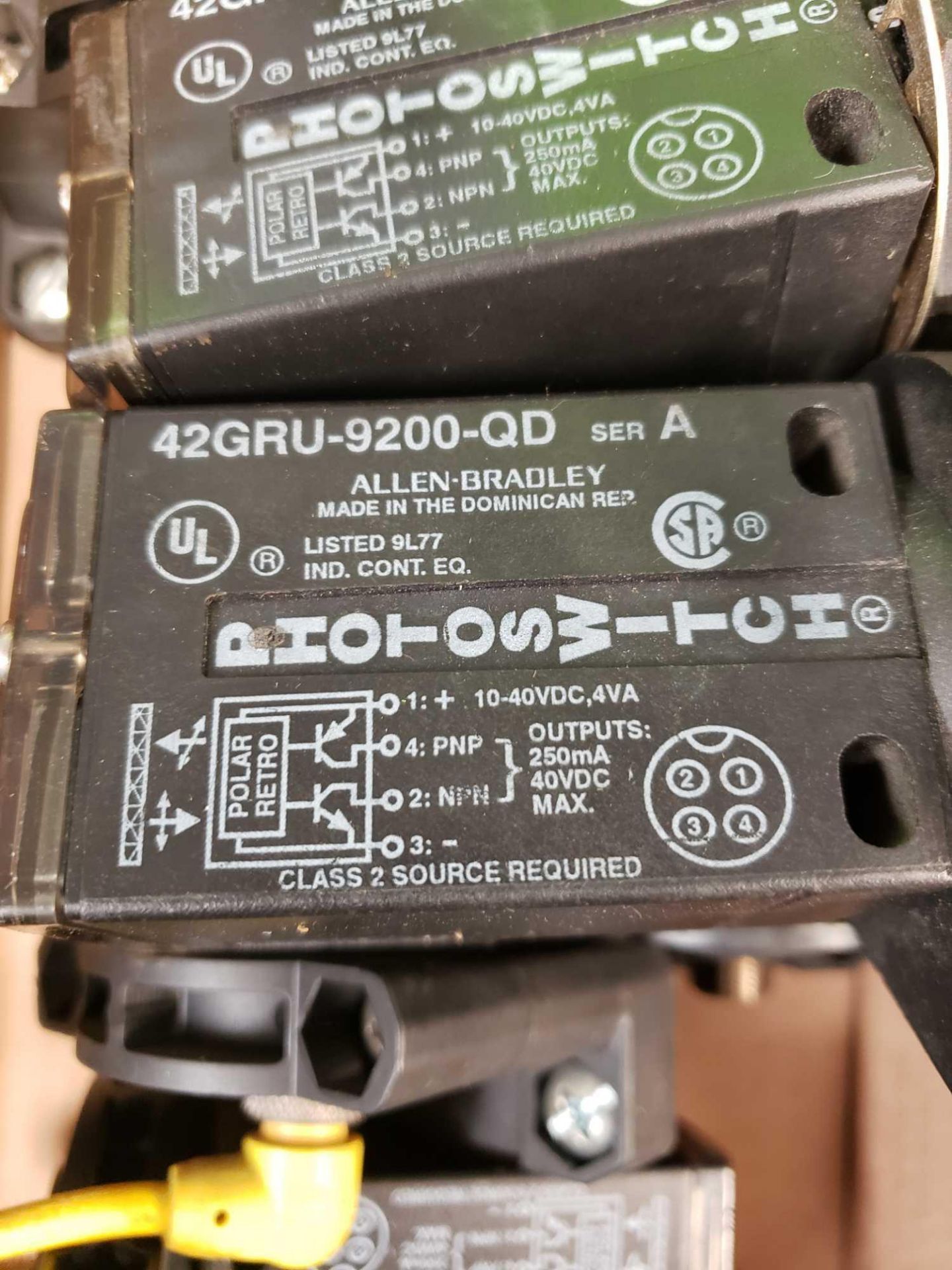 Qty 8 - Allen Bradley Model 42GRU-9200-QD photoswitches - Image 2 of 2