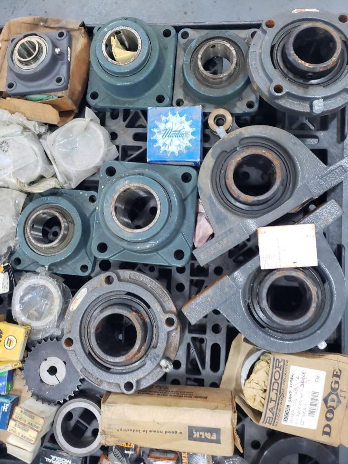 Pallet of assorted bearings and sprockets from various manufacturers. - Image 5 of 5