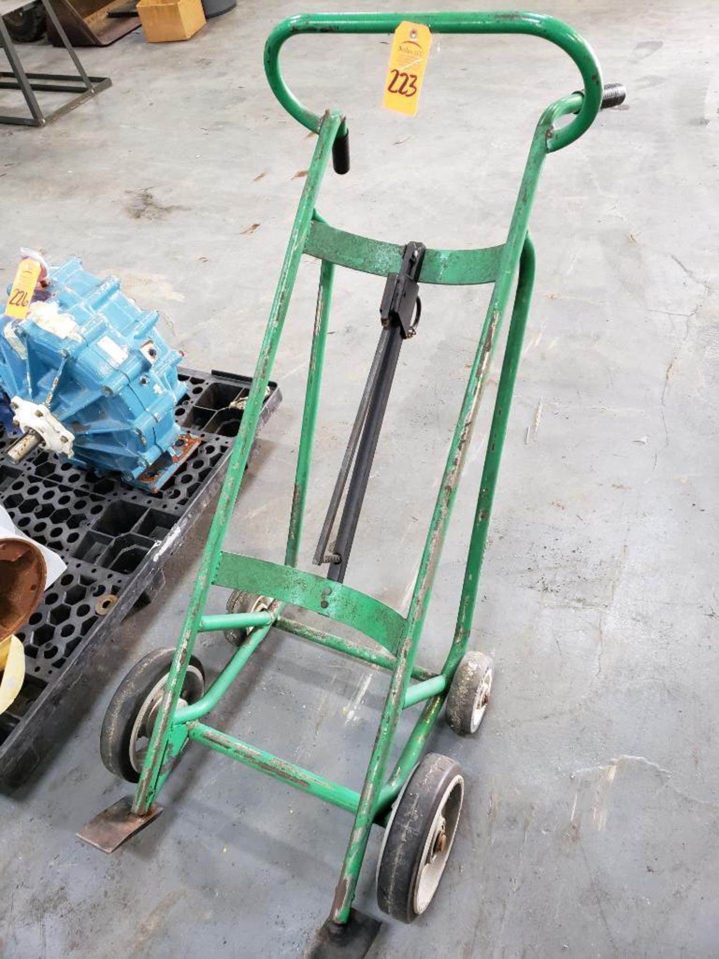 Heavy duty 55gal barrel cart. (left handle is bent down but still usable)