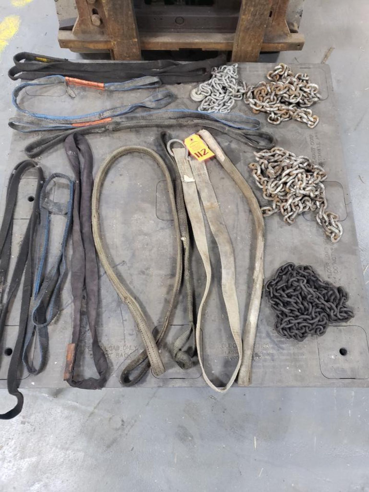 Pallet of assorted rigging / lifting slings and chains