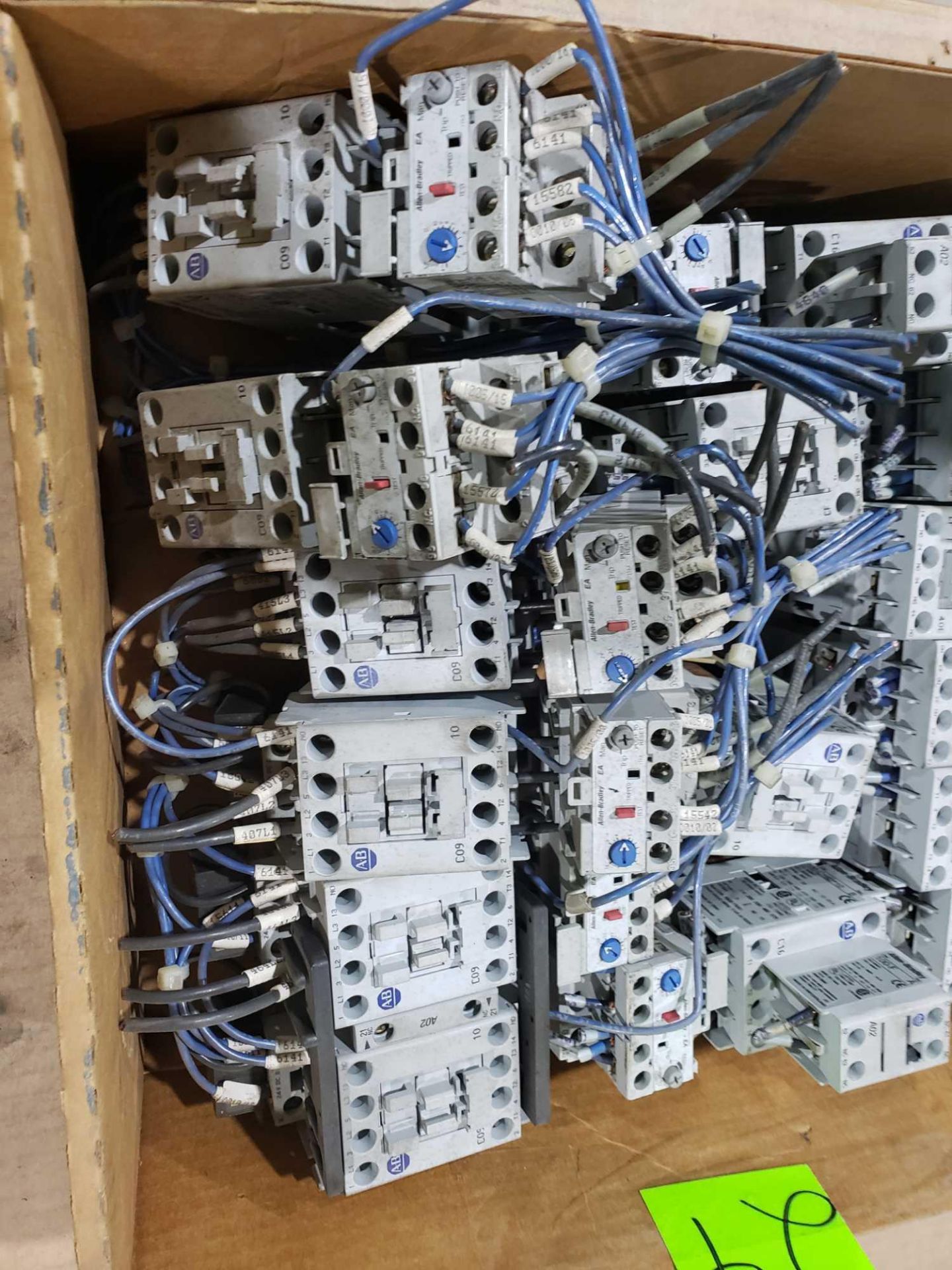 Large Qty of Allen Bradley Contactors in assorted sizes and part numbers. - Image 4 of 5