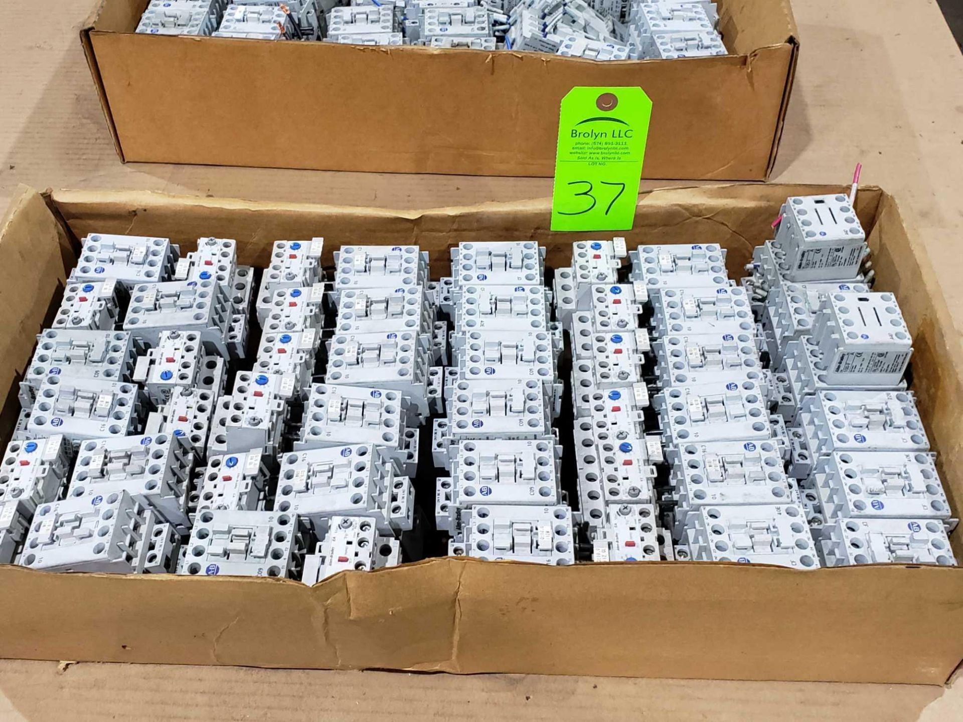 Large Qty of Allen Bradley Contactors in assorted sizes and part numbers.