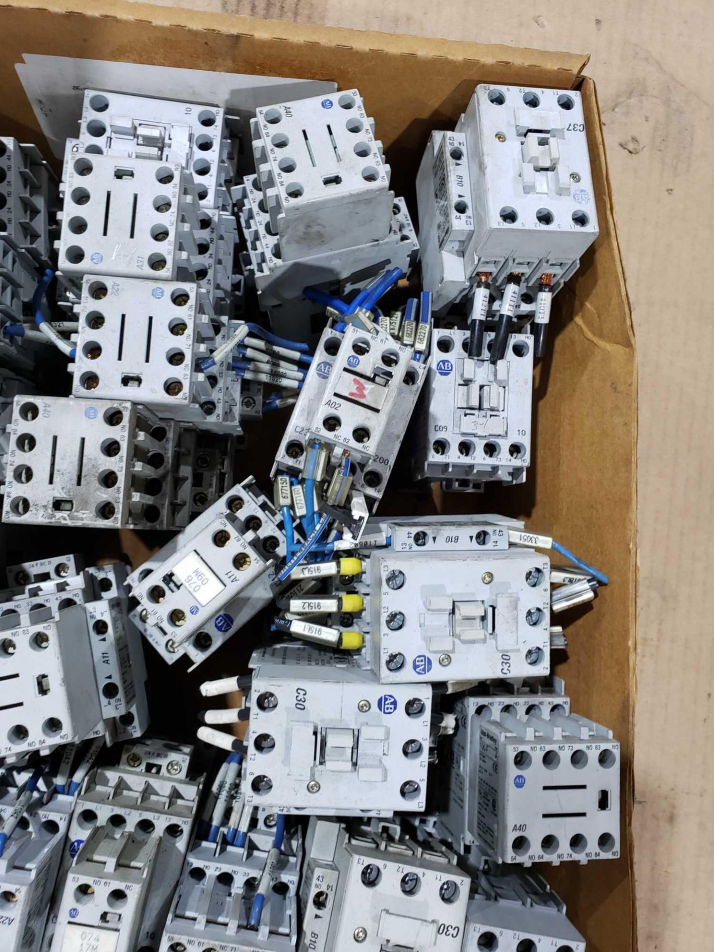 Large Qty of Allen Bradley Contactors in assorted sizes and part numbers. - Image 2 of 5