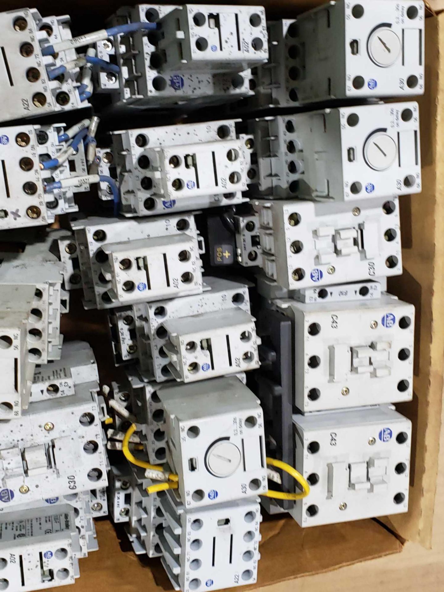 Large Qty of Allen Bradley Contactors in assorted sizes and part numbers. - Image 2 of 4