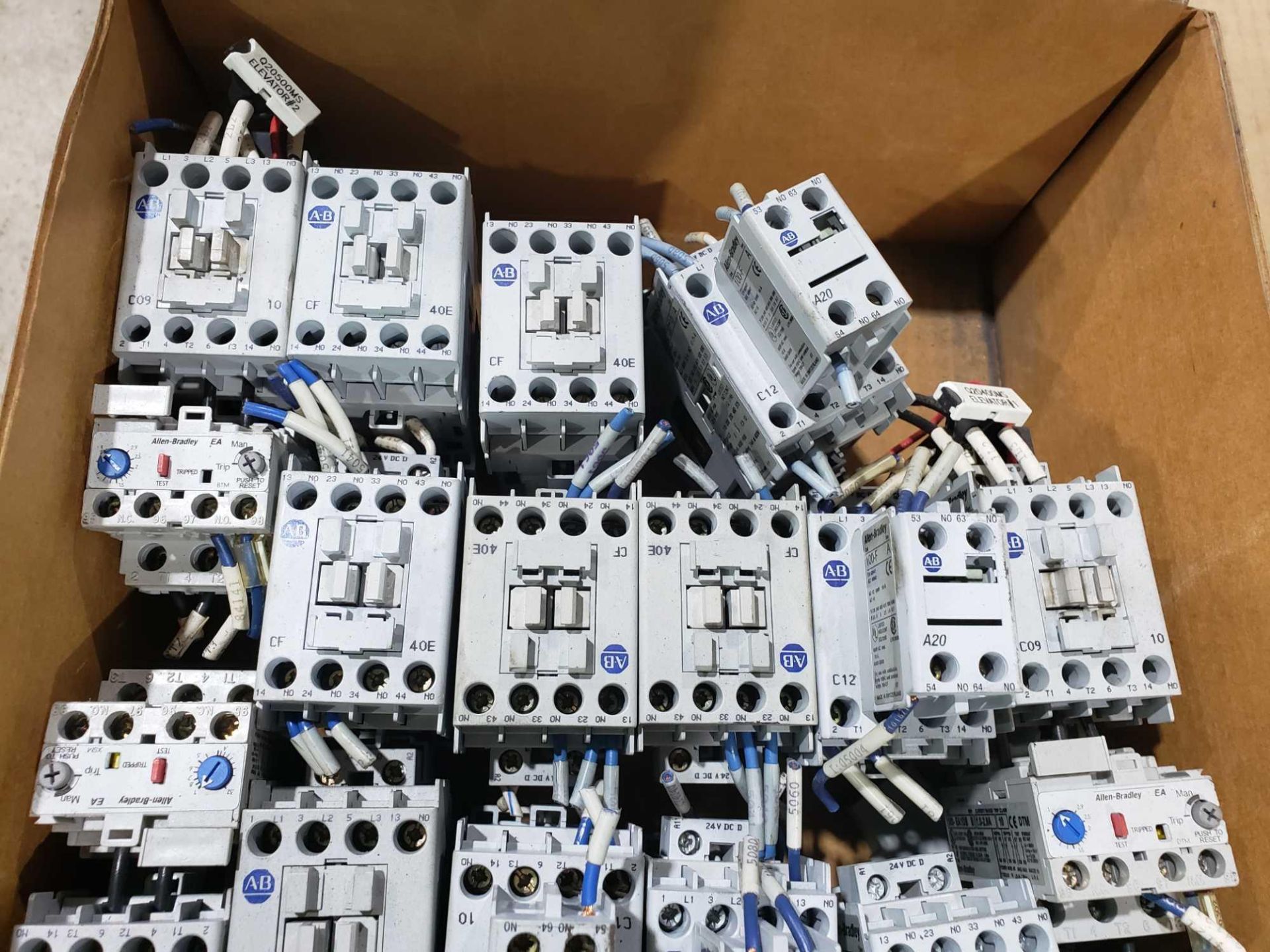 Large Qty of Allen Bradley Contactors in assorted sizes and part numbers. - Image 2 of 4