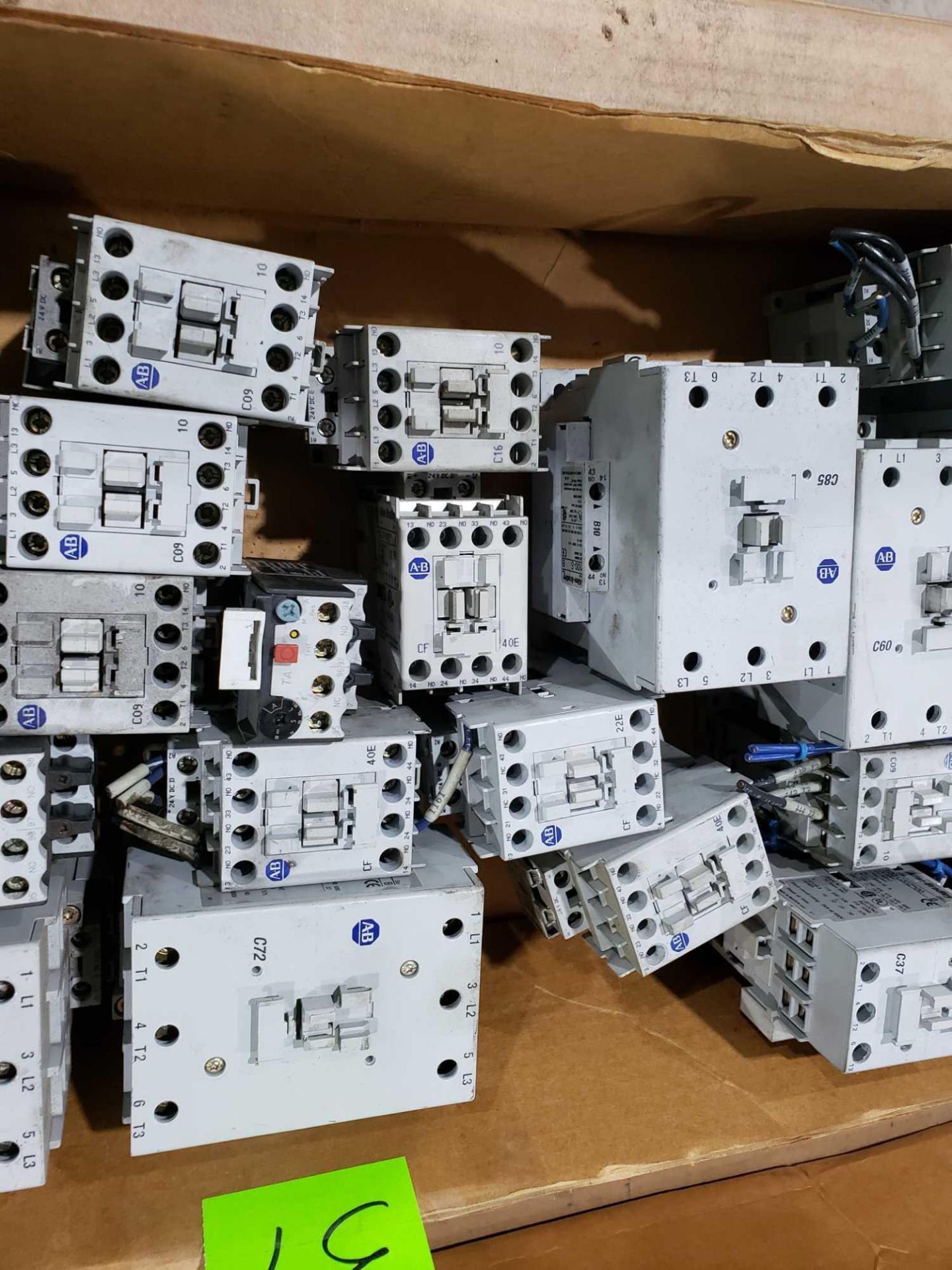 Large Qty of Allen Bradley Contactors in assorted sizes and part numbers. - Image 3 of 4