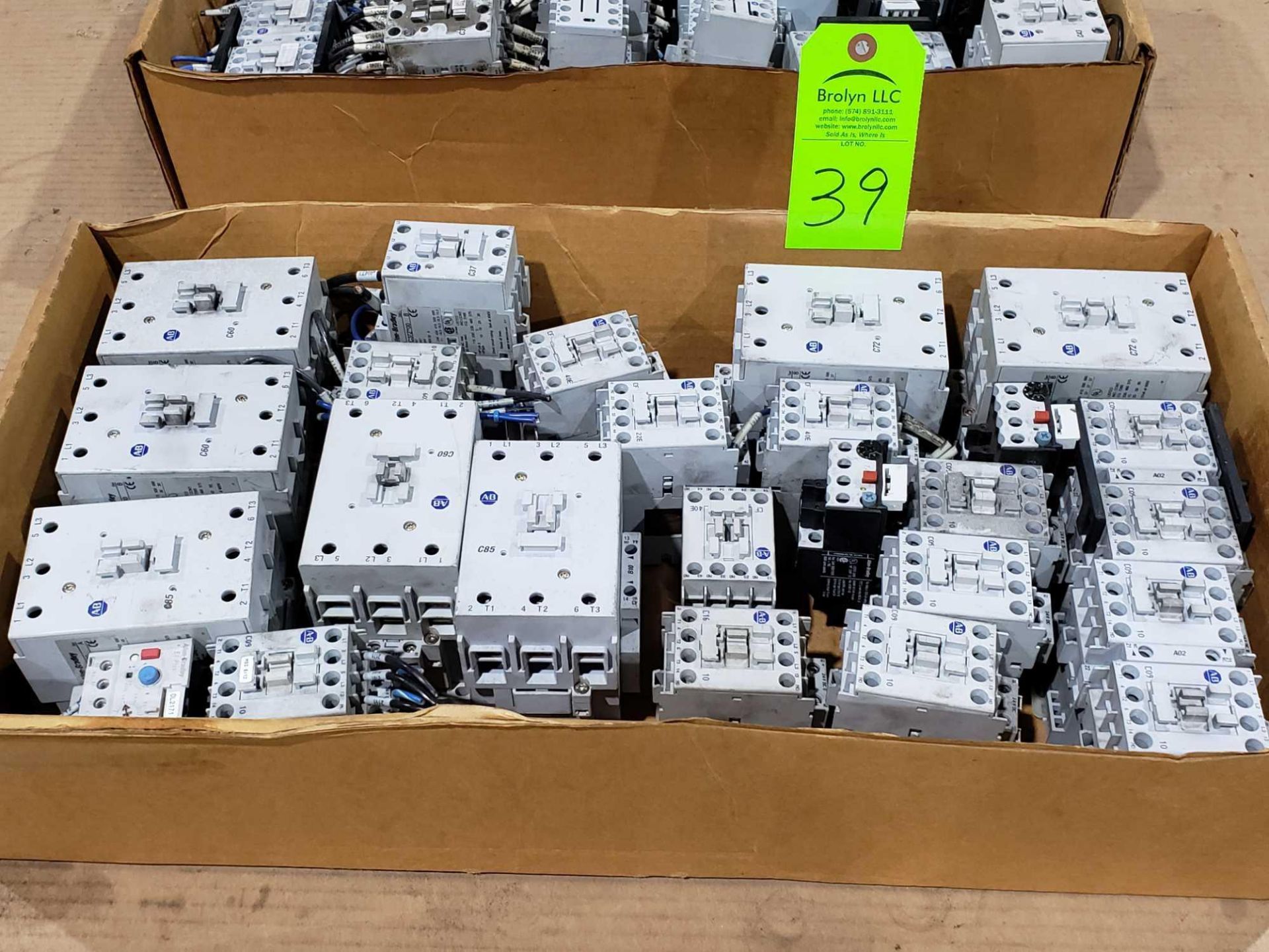 Large Qty of Allen Bradley Contactors in assorted sizes and part numbers.