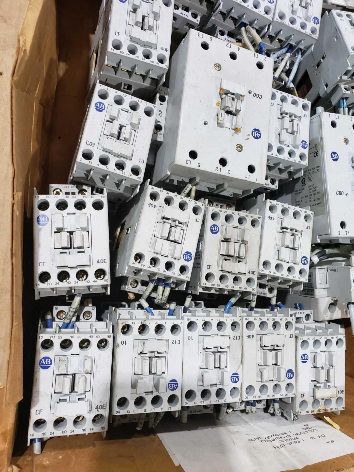 Large Qty of Allen Bradley Contactors in assorted sizes and part numbers. - Image 5 of 5