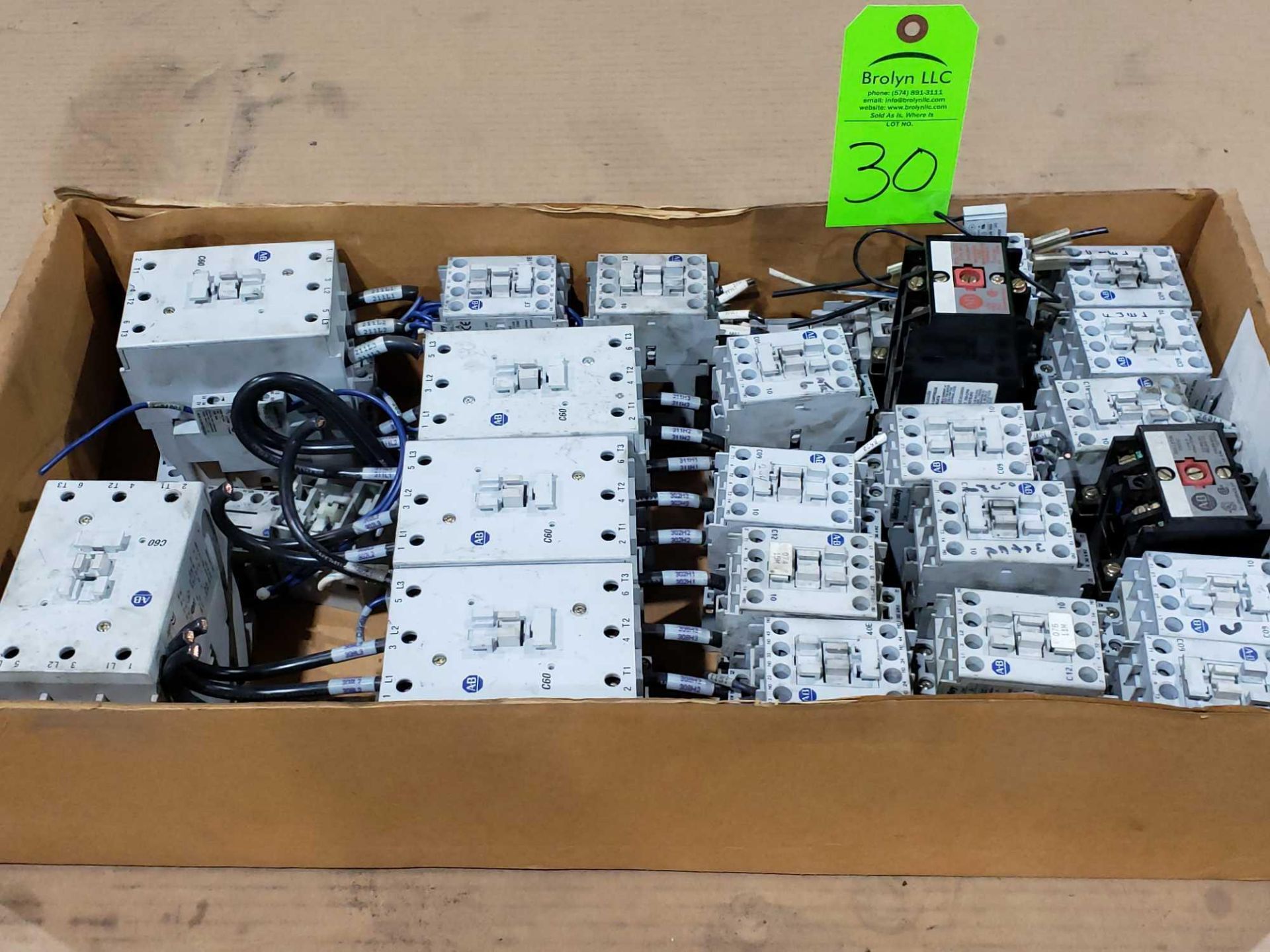 Large Qty of Allen Bradley Contactors in assorted sizes and part numbers.