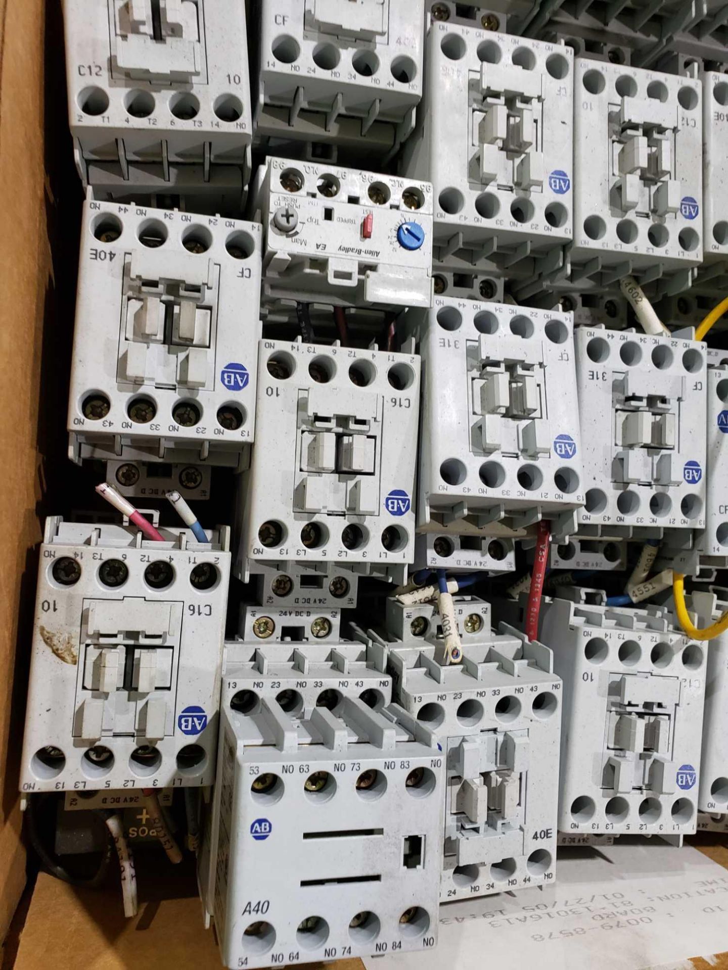 Large Qty of Allen Bradley Contactors in assorted sizes and part numbers. - Image 5 of 5